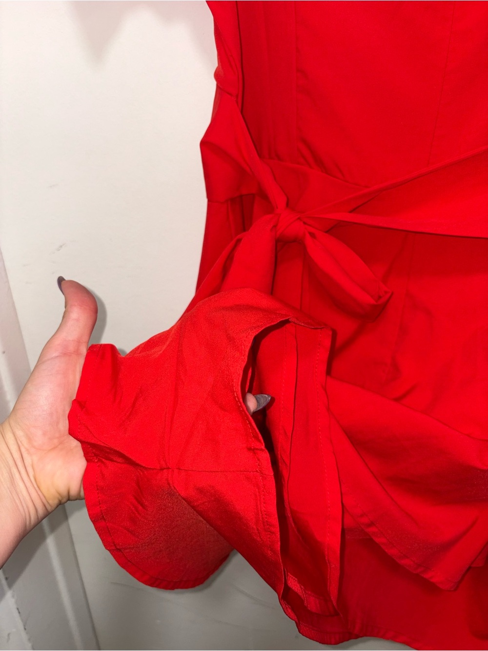 Red Off-Shoulder Ruffle Romper - Picture 4 of 4